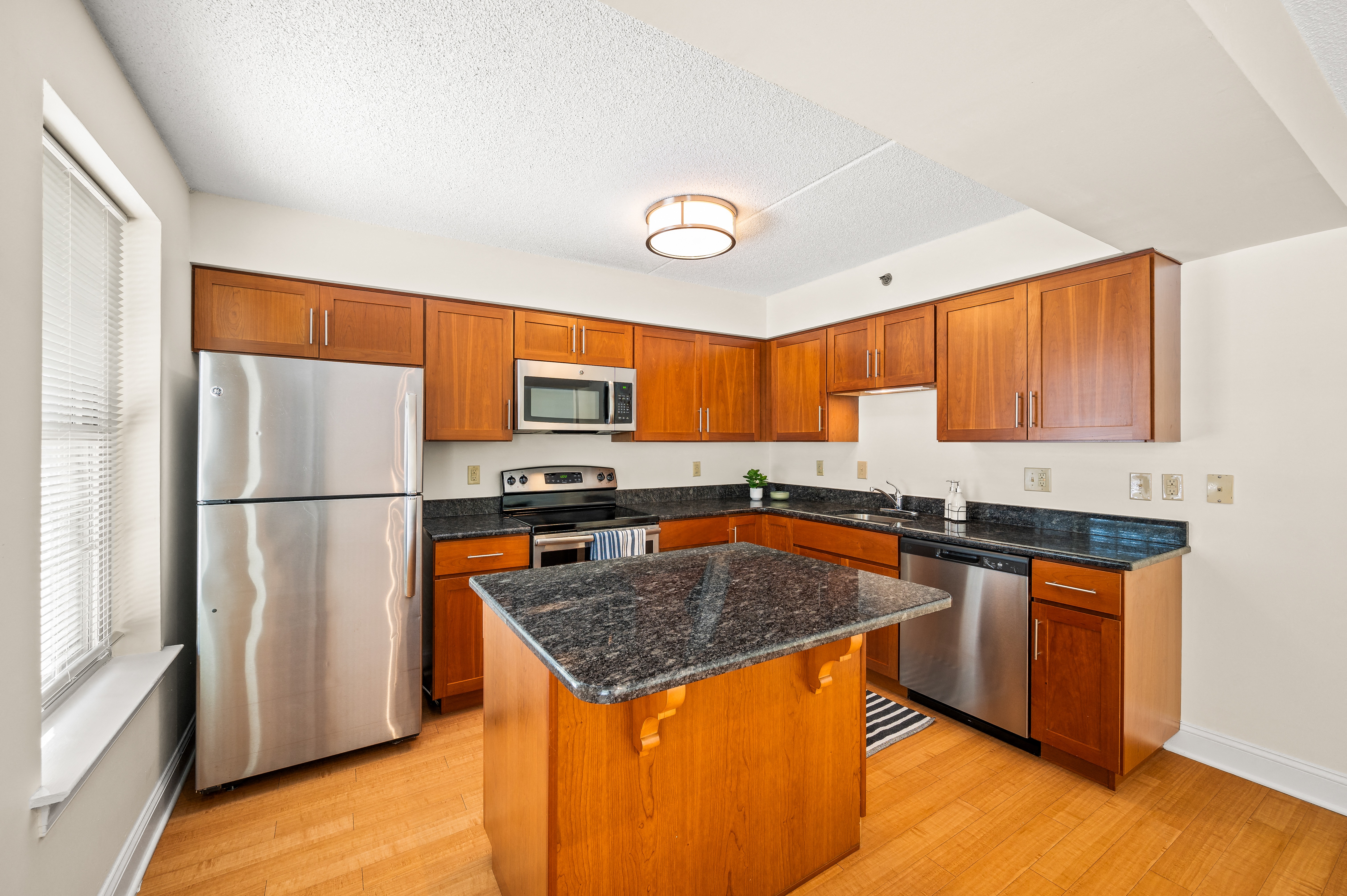 Chaddwell Apartments Image 8
